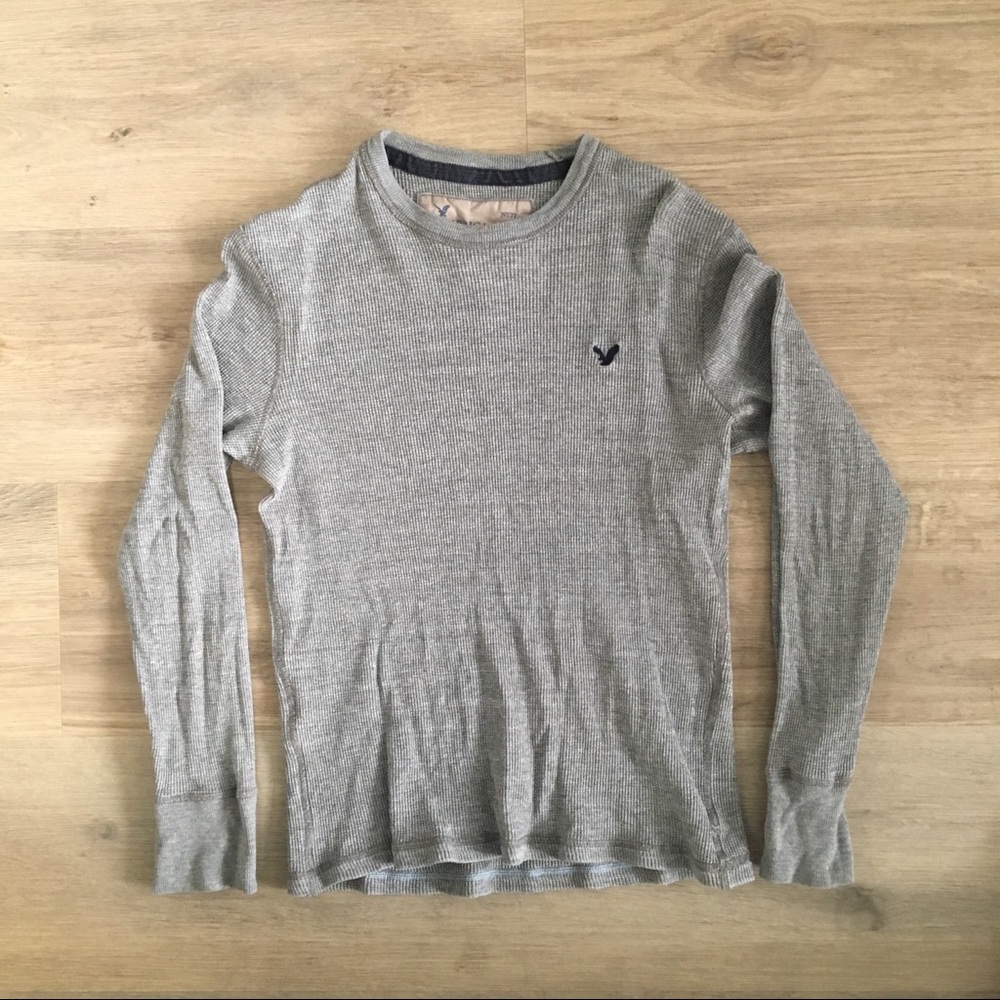 American Eagle crewneck thermal